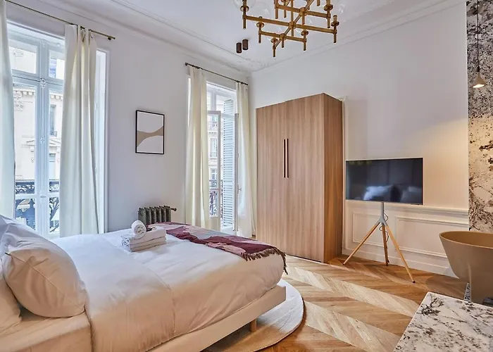 Opera Vendome By Prestige Apartment *